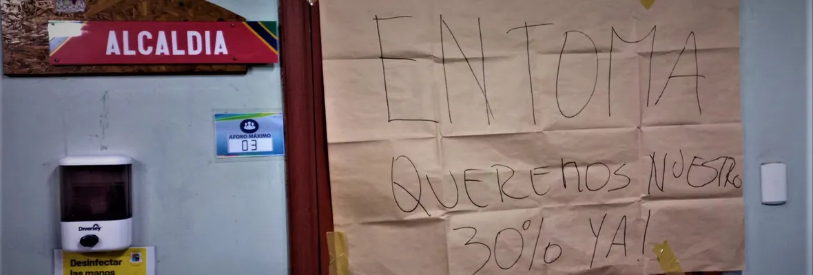 Municipio de Ancud adeuda ocho años de cotizaciones y retuvo parte de sueldo de septiembre a trabajadores/as de la educación