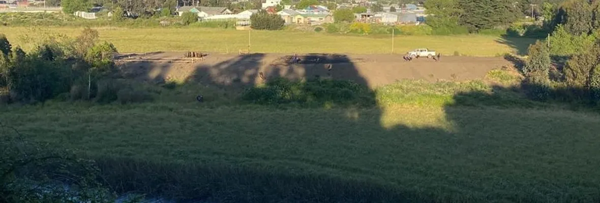 Daño ambiental irreparable: Rellenos y tomas continúan en el humedal Boca Maule de Coronel pese a haber sido declarado urbano