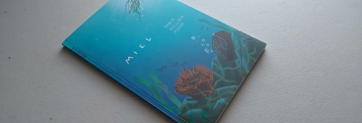 Poemario “Miel”: Hacer habitar el horror y la ternura en la poesía
