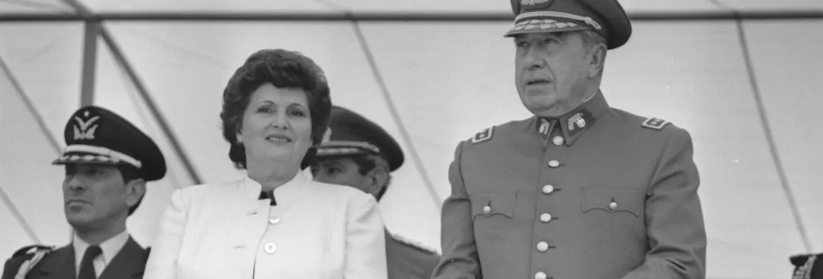 Aplazan lectura de testamento de Lucía Hiriart: audiencia es clave para la devolución de bienes públicos en manos de la Familia Pinochet