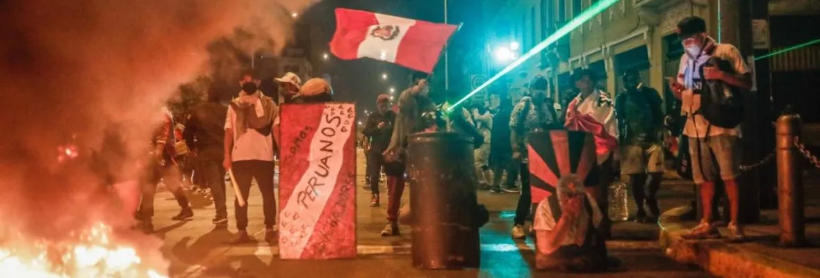 Perú es militarizado para contener protestas que siguen aumentando en medio de la crisis