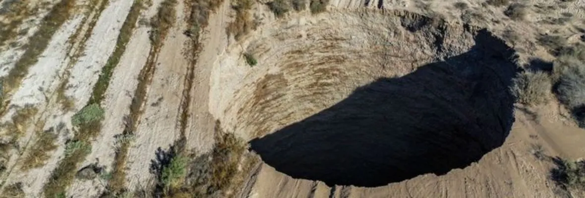 Socavón Tierra Amarilla: Aplican millonaria multa a Minera Ojos del Salado por dañar permanentemente acuífero de río Copiapó