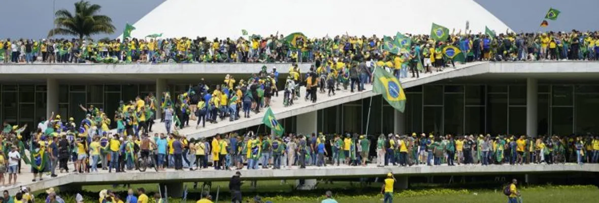 Brasileños rechazan asalto de ultraderechistas y responsabilizan a Bolsonaro por los actos