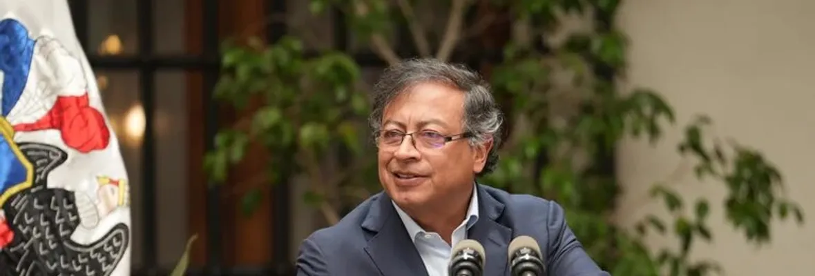 Alusiones al golpe de 1973, el ataque ultraderechista en Brasil y mención indirecta a destitución de Pedro Castillo marcaron visita de presidente Petro a Chile