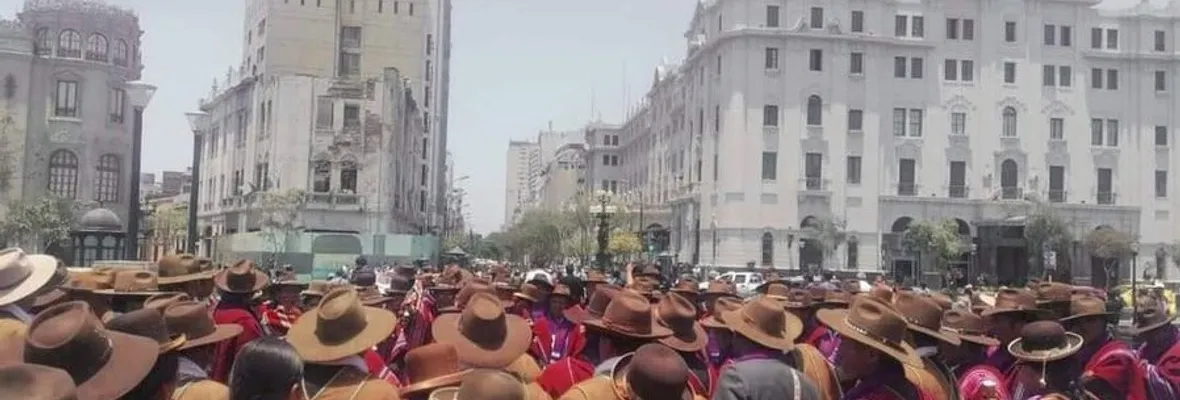 Opinión| Dictadura peruana se atrinchera en Lima y reprime violentamente la marcha de los Cuatro Suyos