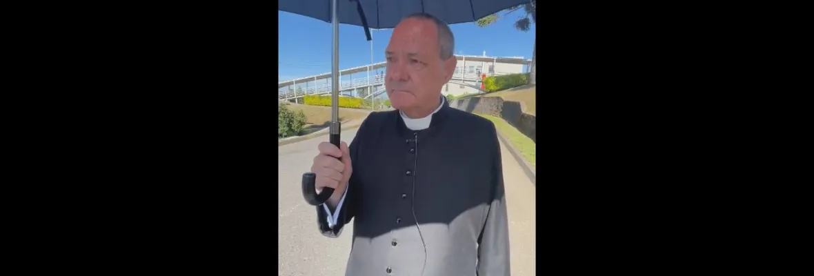 "Desde la visión cristiana los hace inmorales": Docente y capellán de la UCSC se refiere a su despido y al de más de 60 trabajadores/as