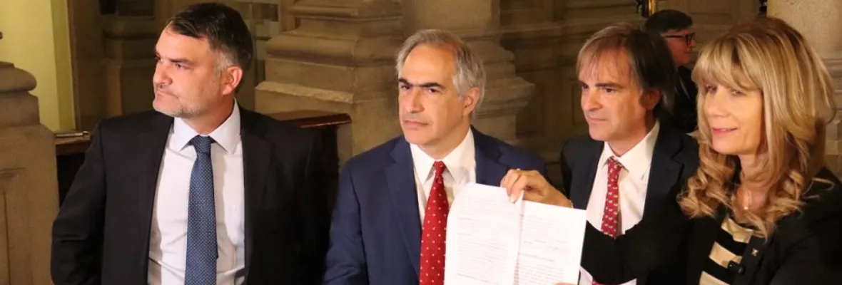 Tribunal Constitucional acoge a trámite pataleta de la derecha que busca impugnar 7 de los 13 indultos presidenciales