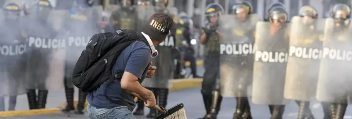 España suspende venta de material antidisturbios a Perú por violaciones a los Derechos Humanos