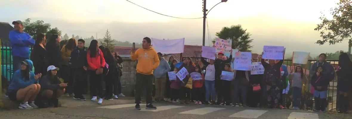 Cientos de niños de sectores rurales de Florida no pudieron iniciar año académico porque falló el transporte escolar