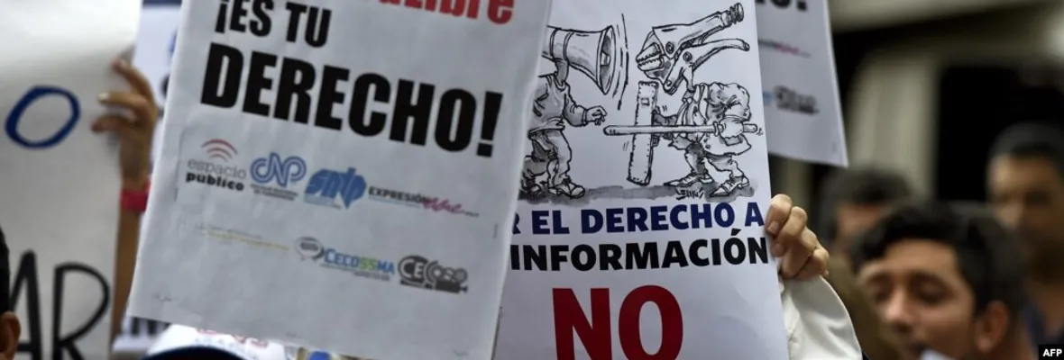 El dominio de la comunicación y la lucha por su democratización