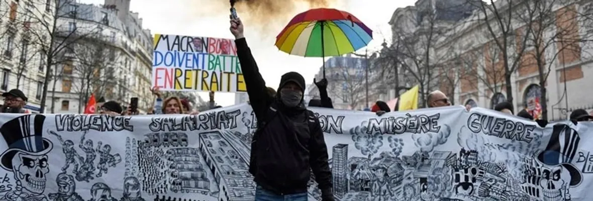 Protestas se mantienen en Francia tras aumento en edad de jubilación