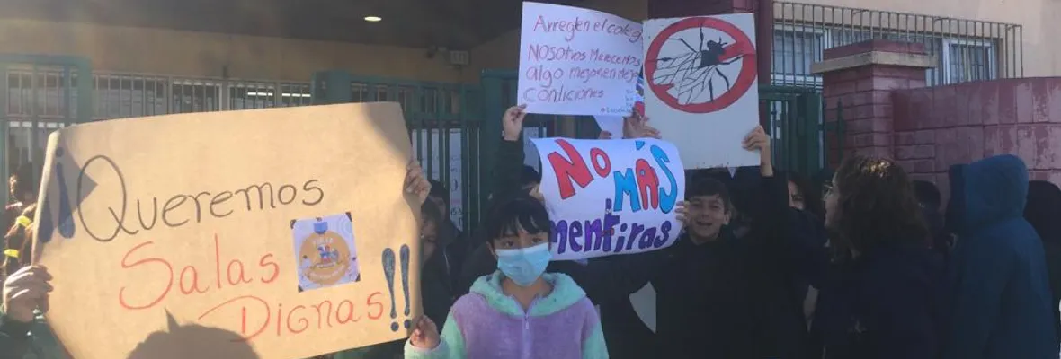 Comunidad de Escuela Boca Bío Bío Sur realizó protesta acusando graves problemas de infraestructura