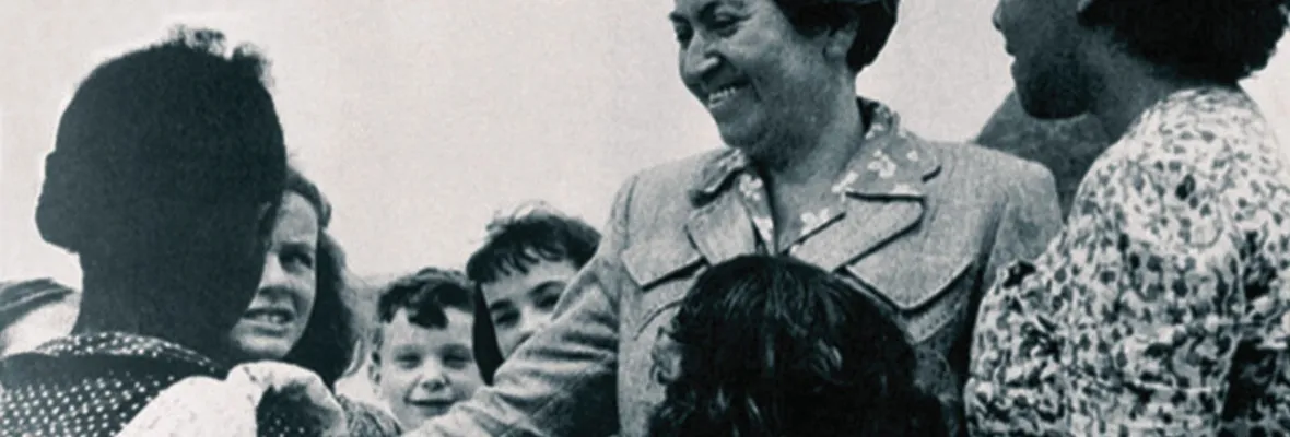 A 134 años del natalicio de Gabriela Mistral: La violencia de enseñar en una Escuela rural invisible