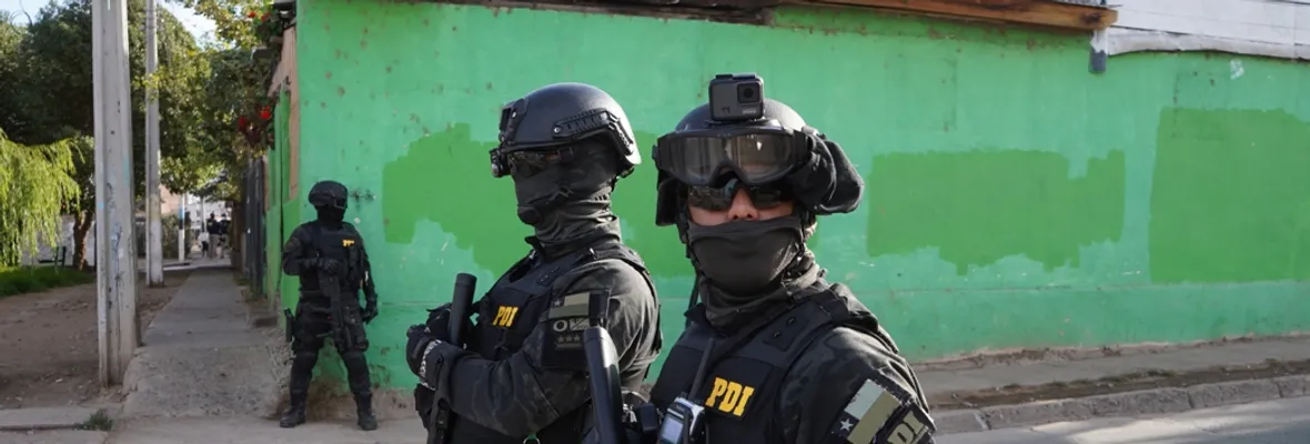 Funcionarios de la PDI serán formalizados por torturas luego de allanar una casa a balazos por error