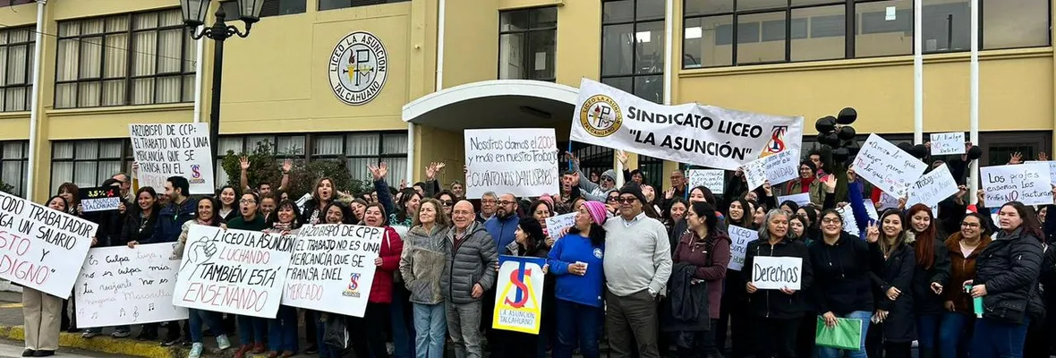 Talcahuano: Sindicato del liceo La Asunción cumple 3 días en huelga exigiendo reajuste salarial