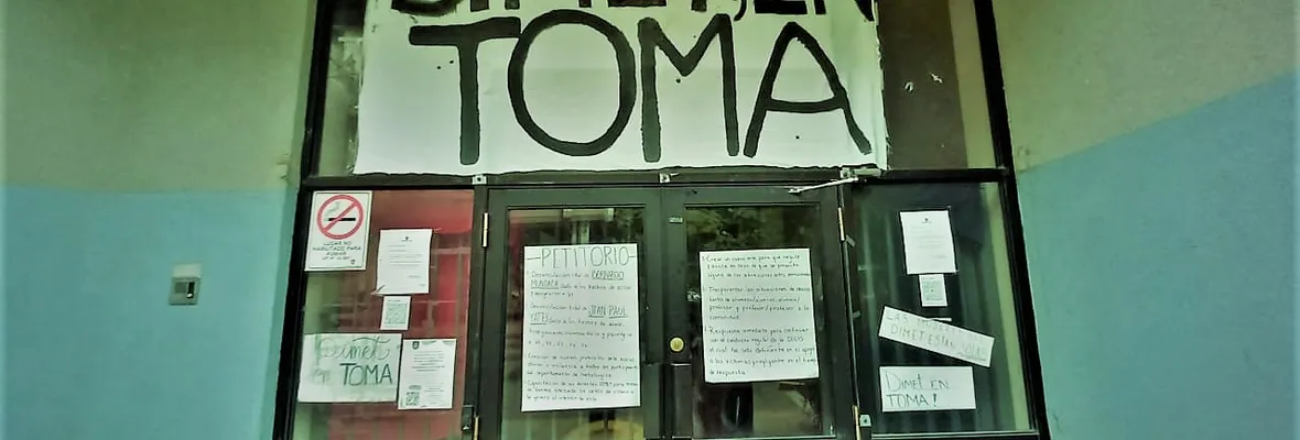 Estudiantes en toma de la UdeC exigen renuncia de encargada de Dirección de Equidad de Género y Diversidad