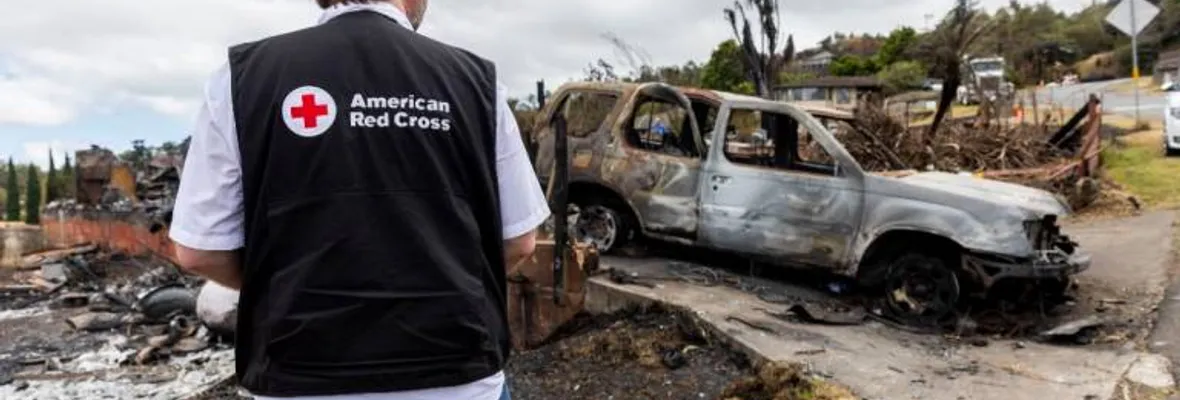 Apuntan a empresas eléctricas por incendios que han cobrado la vida de más de 100 personas en Hawaii