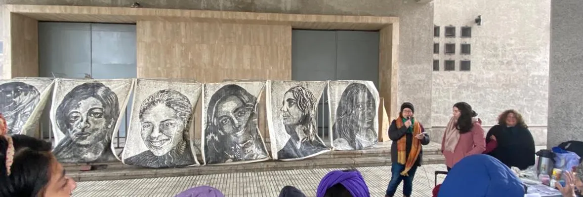 50 años, 50 mujeres: Agrupaciones feministas se manifestaron en Concepción a días del 11 de septiembre
