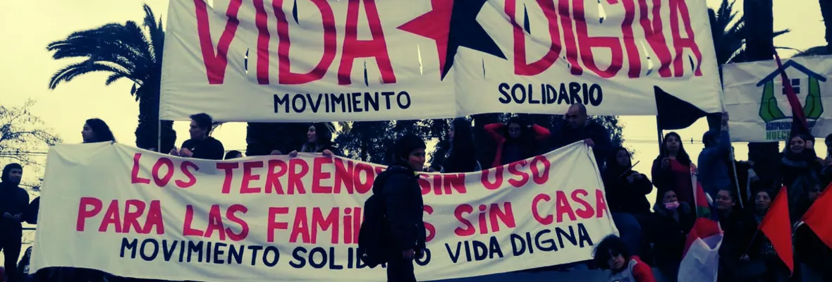 Pobladores de Huechuraba marcharon exigiendo al SERVIU la compra terrenos para viviendas sociales