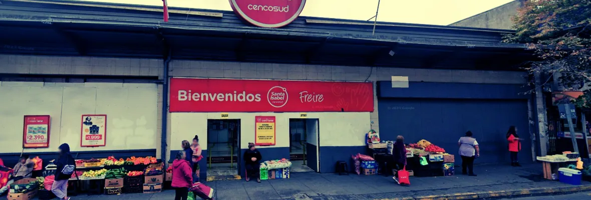 Cencosud deberá indemnizar a adulta mayor que sufrió dura caída en estacionamiento de supermercado Santa Isabel de Concepción