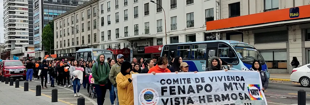 Pobladores/as marchan en Concepción para exigir pronta entrega de subsidios a familias y agilizar proyectos