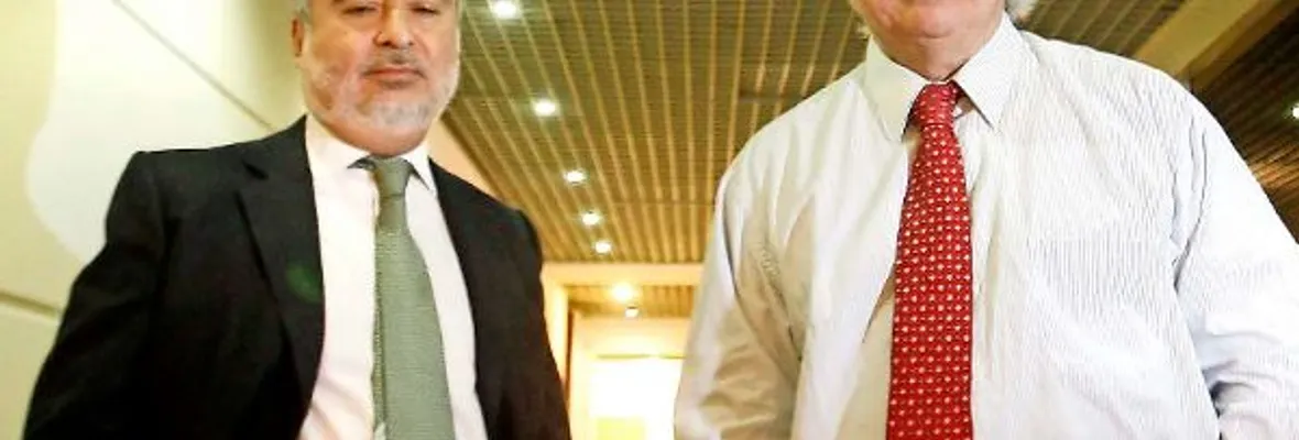 Abogado Luis Hermosilla investigado por audios donde reconocía que cometía graves delitos de coimas y corrupción defendió propuesta de Constitución