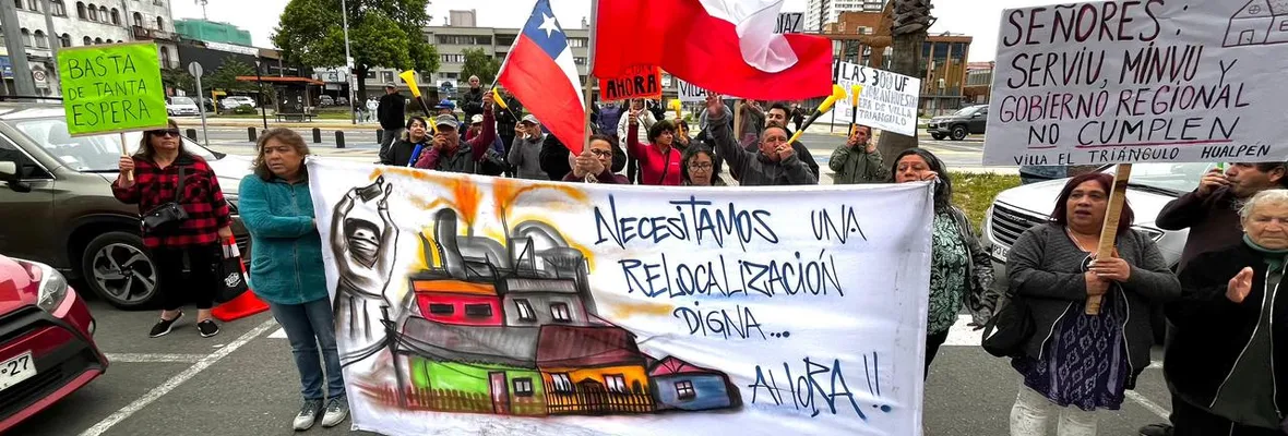 Vecinos de Hualpén acusan falta a compromiso por parte del gobernador Rodrigo Díaz en la entrega de 300 UF para su relocalización