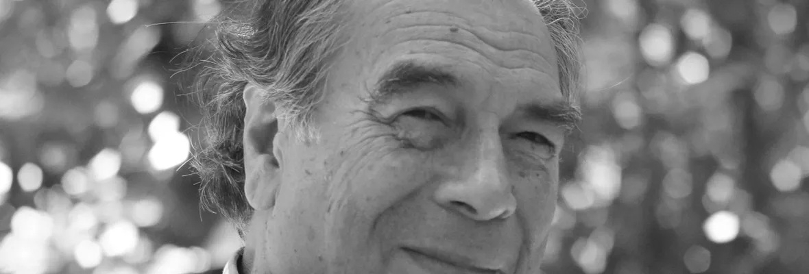 Poeta Sergio Neira lanza en Tomé y Concepción re-edición de libro sobre la dictadura a 50 años del Golpe de Estado.