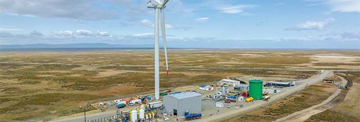 Exigen a Boric revocar nombramiento de seremi de Medioambiente en Magallanes: Trabajó en empresa que busca instalar planta de Hidrógeno Verde en Tierra del Fuego