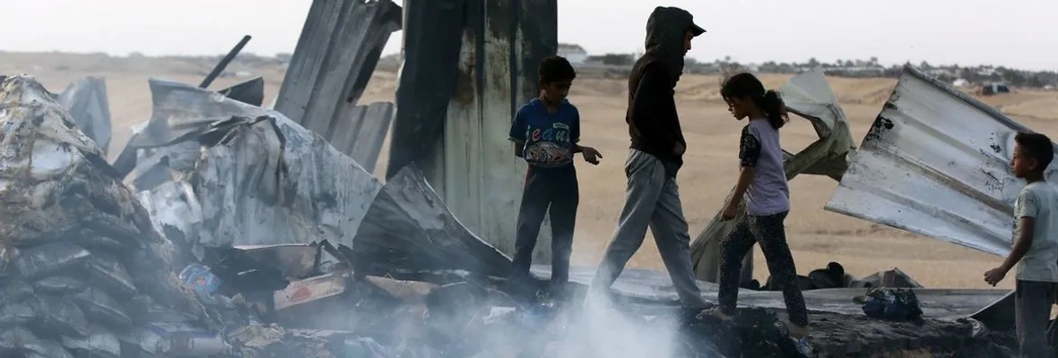 Casi 50 muertos dejó último ataque israelí contra campo de refugiados en Rafah