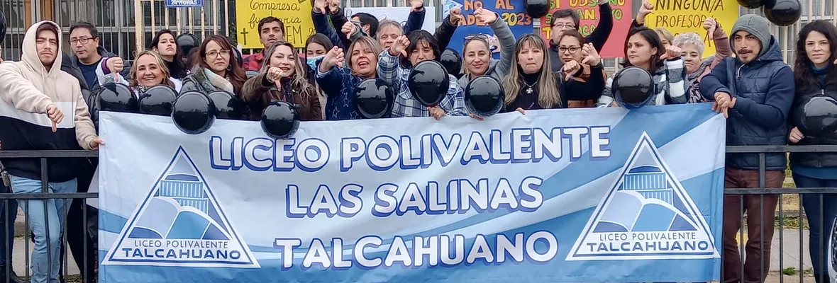 Talcahuano: Apoderados de liceo donde cayó estudiante a fosa séptica aseguran que inundaciones se arrastran "hace al menos 8 años"
