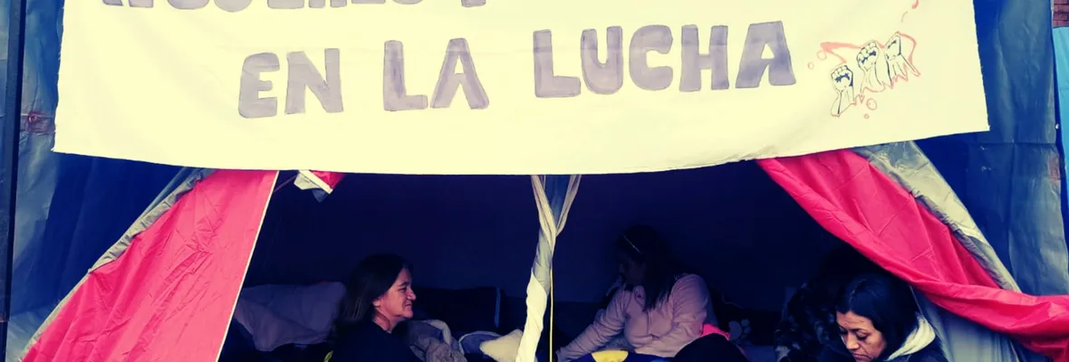 Trabajadoras de Puerto Coronel en huelga de hambre: "Depondremos nuestra acción cuando el actual Gerente sea sacado de sus funciones"