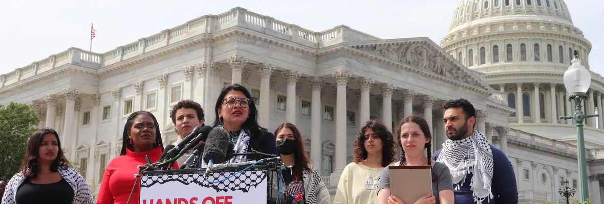 Congresista demócrata de origen palestino que no apoyó a Kamala Harris, arrasó en estado de Michigan
