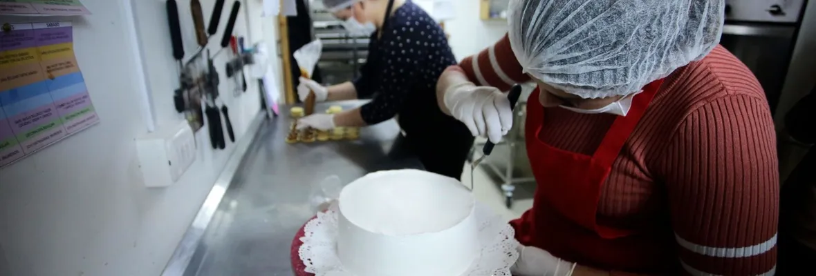 Mujeres  de la Región del Biobío destinan 2 horas más que los hombres a actividades de trabajo no remunerado