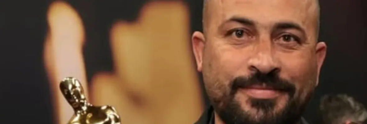 Colonos israelíes linchan al codirector de premiado documental palestino y luego ejército lo secuestra sin comunicar su paradero