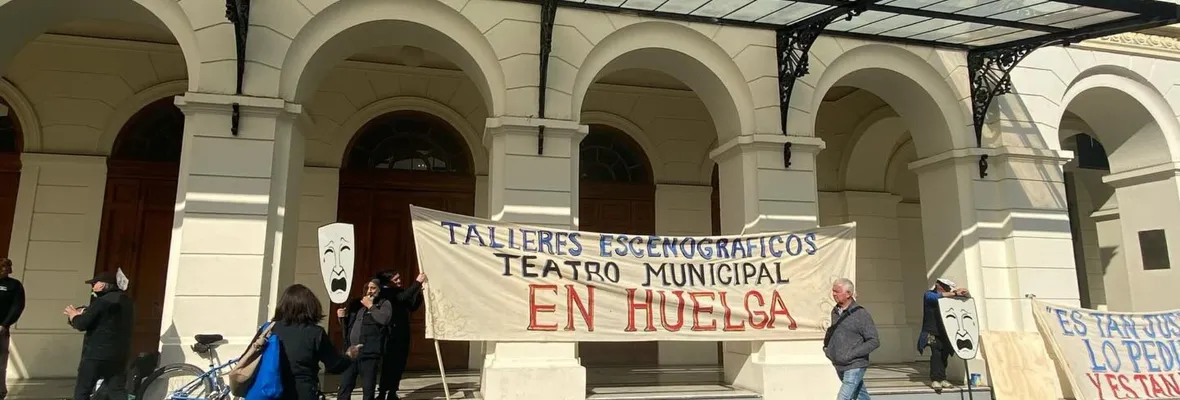 A igual trabajo, igual salario: las razones de la huelga de las y los escenotécnicos del Teatro Municipal de Santiago