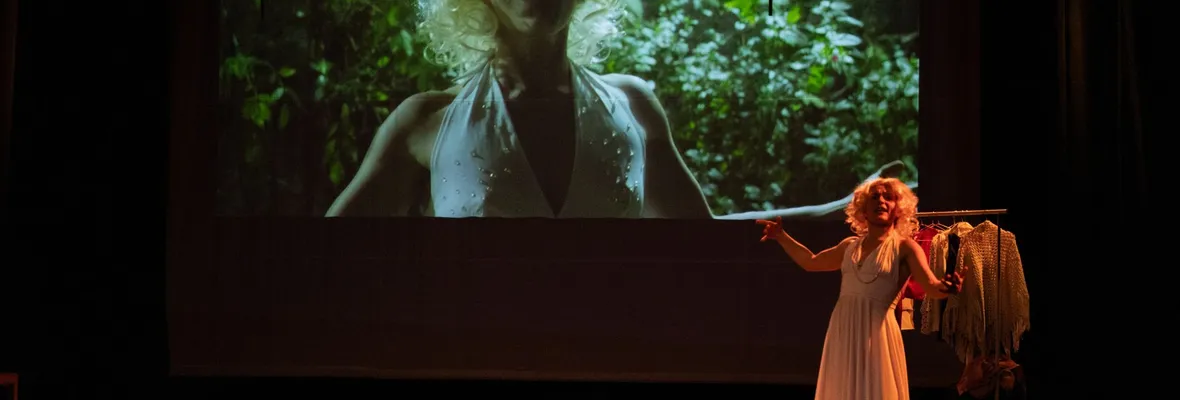 TEATRO| Directora de “Una actriz que envejece y no la llaman más”: es algo que no está lejano a la realidad de muchas personas