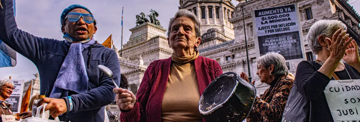 Congreso argentino despacha aumento de pensiones y gobierno ultraderechista de Milei anuncia que lo vetará