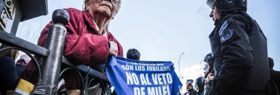 Cumplió amenaza: Gobierno ultraderechista de Milei veta aumento de jubilaciones y pensiones para personas con discapacidad