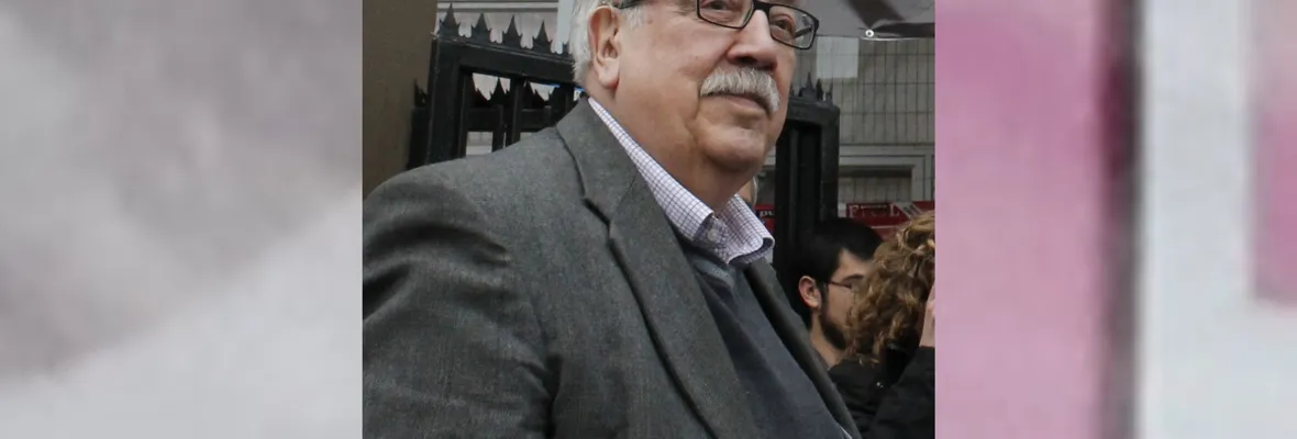 Manuel Cabieses nos alumbra en la oscuridad
