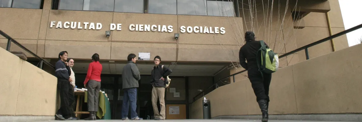FACSO bajo la lupa: Denuncias apuntan a irregularidades administrativas en Universidad de Chile