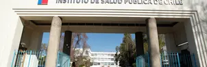 Instituto de Salud Pública: Gobierno pretende eliminar programa estratégico cuya privatización cuesta 400% más al Estado