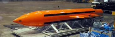 Estados Unidos lanza su más potente bomba no nuclear en Afganistán