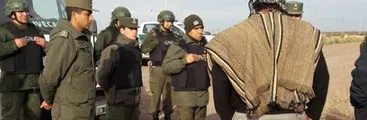 Gendarmería argentina irrumpió en una comunidad mapuche en la zona de Vaca Muerta