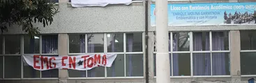 Estudiantes de 2 liceos municipales de Concepción demandan mejoras en infraestructura