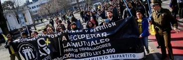 FOTOS| Coordinadora NO+AFP se manifiesta y convoca a nuevas acciones para golpear contundentemente