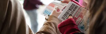 Realizan manifestaciones por el fin de las listas de espera y el negocio en la salud pública