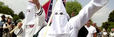 EEUU: Fiscal general califica como terrorismo interno ataques racistas