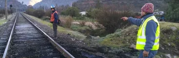 En Til Til sabotean vías de ferrocarril que transporta basura hacia la comuna