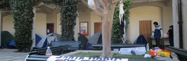 Toma penquista en Patio Central de la UTFSM Porteña